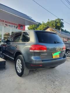 A picture of Volkswagen Touareg no