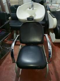 A picture of Salon sink