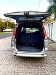 A picture of TOYOTA NOAH SR40 BEI MILLION 14 7