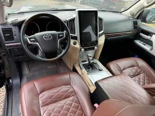 A picture of 2011 Toyota Land Cruiser V8 Super Sound Registered 39 000