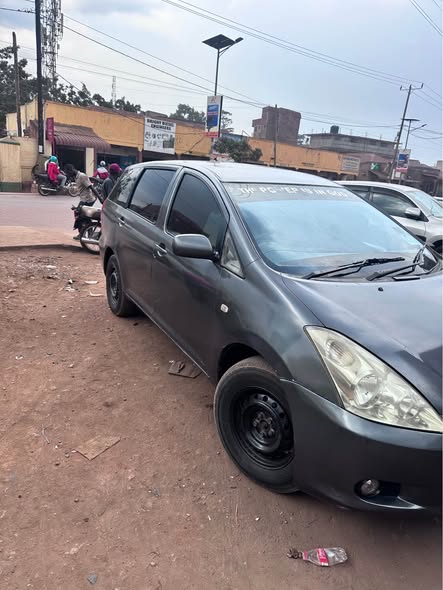 A picture of Toyota wish 10m