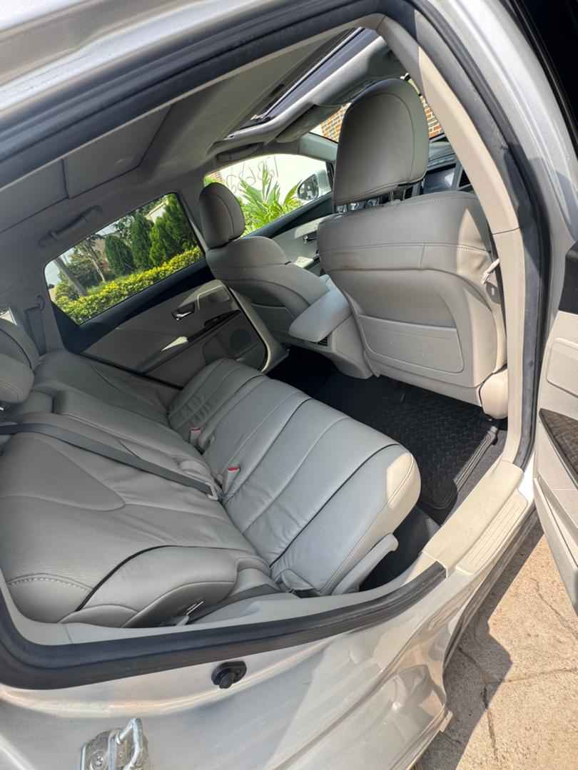 A picture of Toyota venza 2014 tokubo