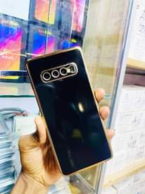 A picture of Samsung S10 Plus