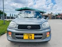 A picture of Toyota Rav 4 Kill Time Gari Kali mno