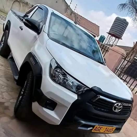 used toyota hilux