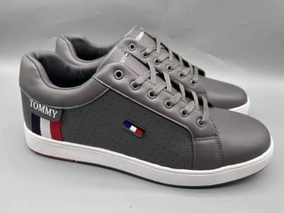 A picture of Gents sneakers