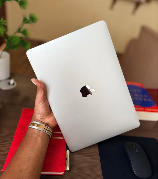 A picture of MacBook Air 2020 Retina