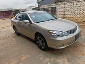 A picture of 2005 Toyota Camry Le