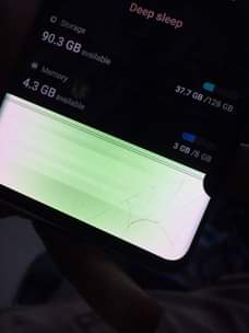 A picture of SAMSUNG S10