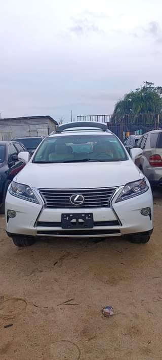A picture of Lexus RX350 Tokunbo 2013 It is priston clean with low