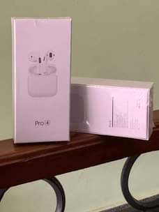 A picture of Earpods