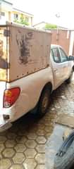 A picture of Mitsubishi L200 first body 2012