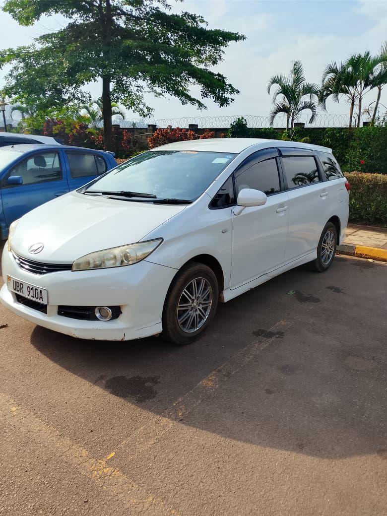 A picture of TOYOTA WISH NEW MODEL