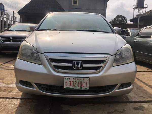 A picture of 2005 Honda Oddyssey used Engine and gear working perfect ok
