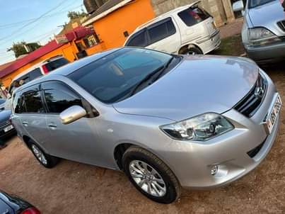 A picture of TOYOTA FEILDER