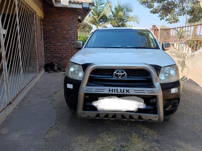 used toyota hilux