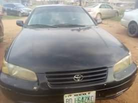 A picture of Toyota Camry drop light