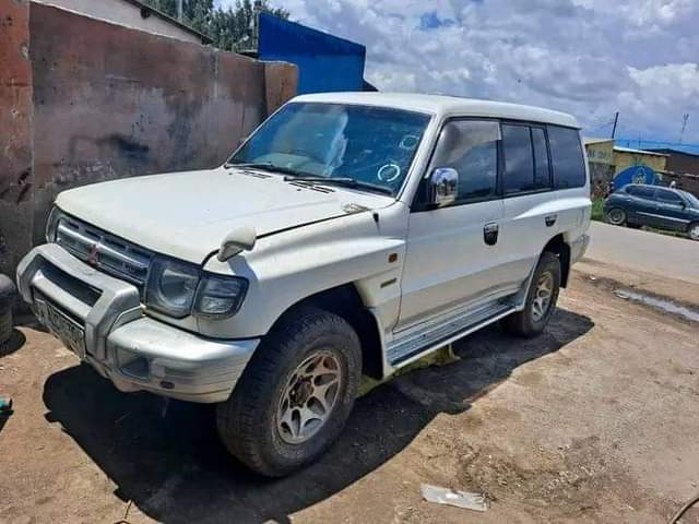 used mitsubishi pajero