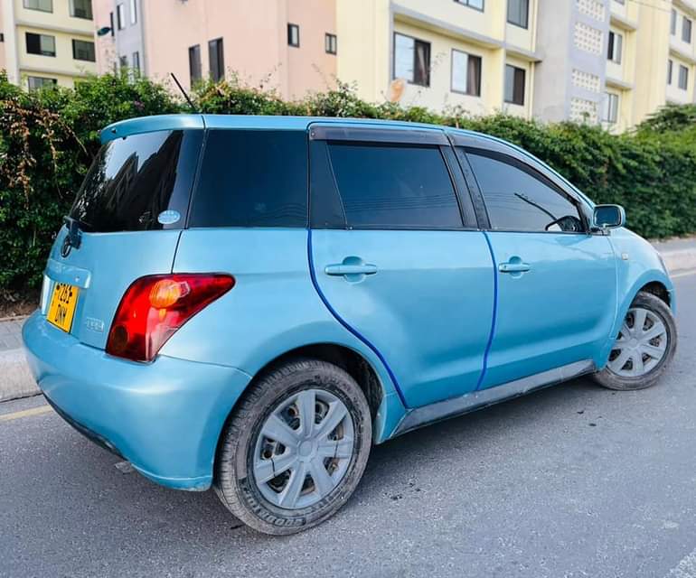 A picture of  PRICE 9.8milion WAZEEE TOYOTA IST DNM Full Ac Full