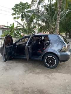 A picture of vw polo
