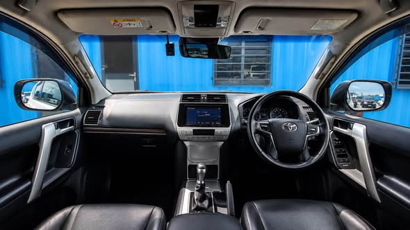 A picture of Prado150 TXL year2021 price148mil