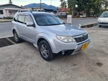 A picture of 2009 subaru forester silver colour