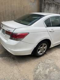 A picture of 2009 Honda Accord V4 Engine and gear Ac chilling Brake