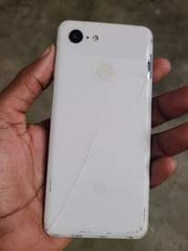 A picture of Pixel 3 Gb 64 iko clean