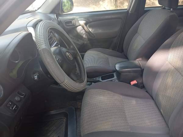 A picture of 05 rav 4 First body AC is working perfectly Gear