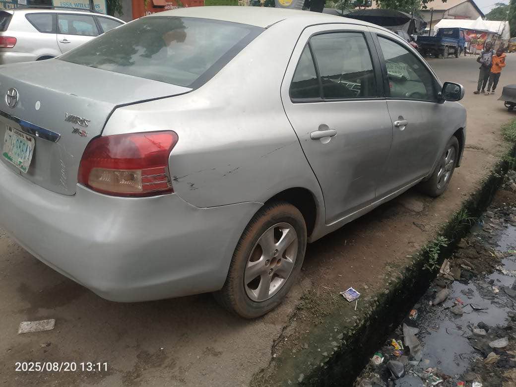 A picture of Toyota Yaris location agege call me 07065814815