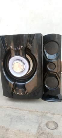 A picture of Seapiano kubwa hii hapa ina spika moja karibu 0762859332 flash