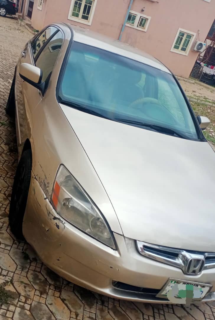 A picture of 2003 Honda accord