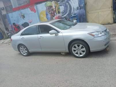 A picture of Lexus ES350 08 tokunbo standard first body