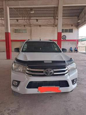 used toyota hilux
