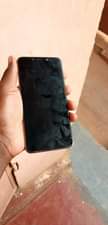 A picture of Infinix hot 7 small crack but all is good