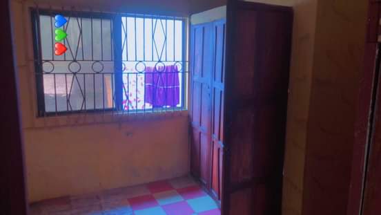 A picture of Room and parlo available