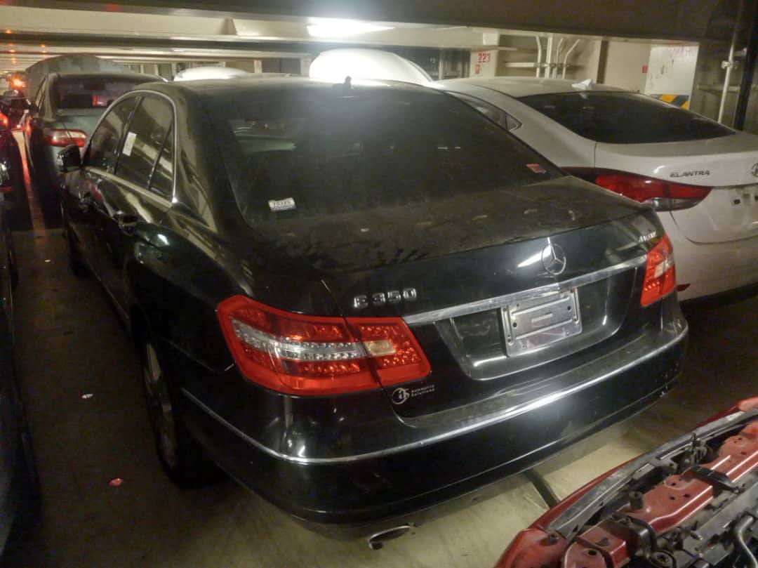 A picture of Mercedes Benz E350 2011