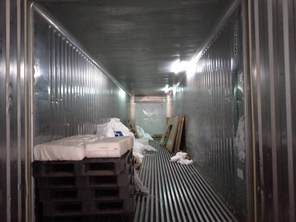 A picture of Refrigerator containers