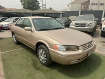 A picture of Reg 1999 Toyota Camry