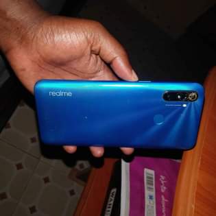 realme phones