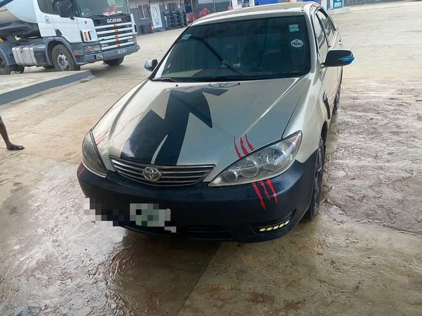 A picture of Toyota Camry in good condition Clean with nothing to fix