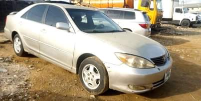 A picture of 2004 Toyota 2 4