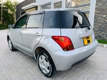 A picture of 2004 Toyota Ist