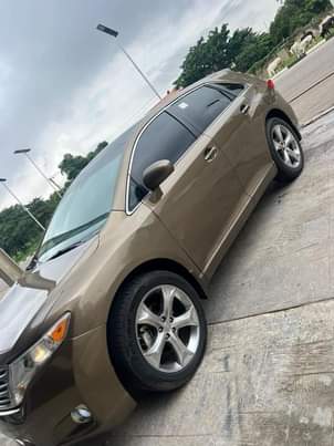 A picture of 09036219488 Distress sell foreign used Toyota Venza 2011 model full