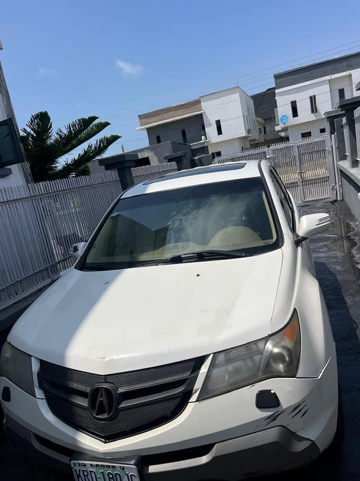 A picture of Acura MDX 2008