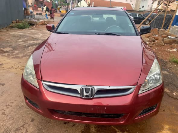 A picture of Honda DC 2008 very clean 09160605130 If e no clean