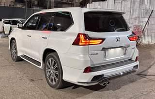A picture of Lexus 2017 mpyaaa inauzwaaa