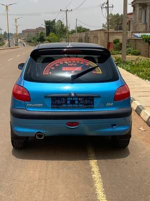 A picture of Peugeot 206 Manual