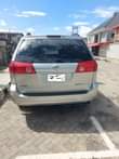 A picture of Toyota sienna 2008 le