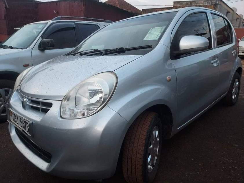 A picture of 2010 Toyota passo 2010 1.0cc engine